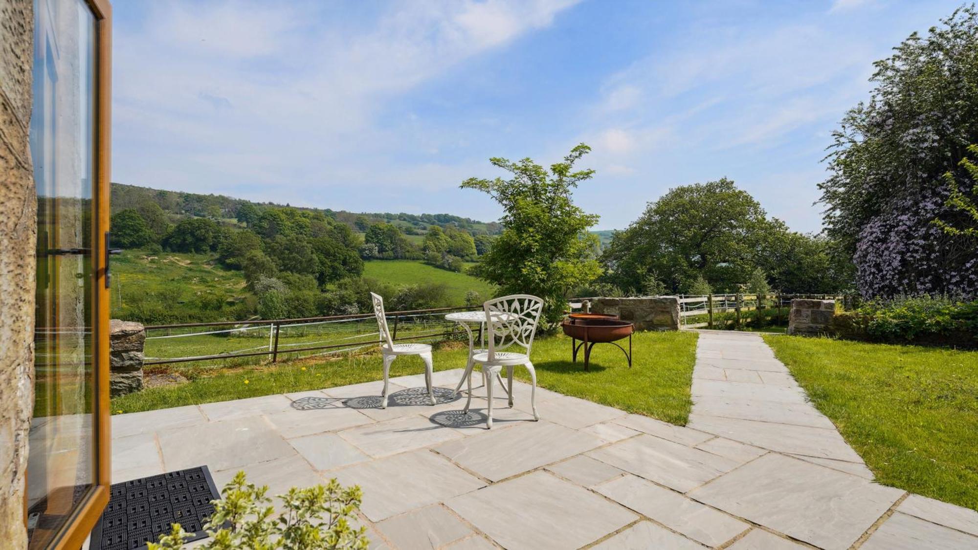Tranquil Countryside For Two
