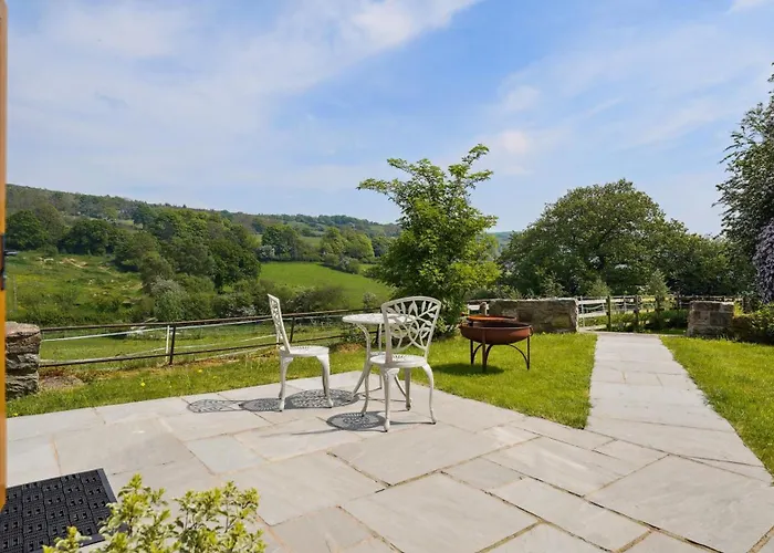 Tranquil Countryside Cottage For Two