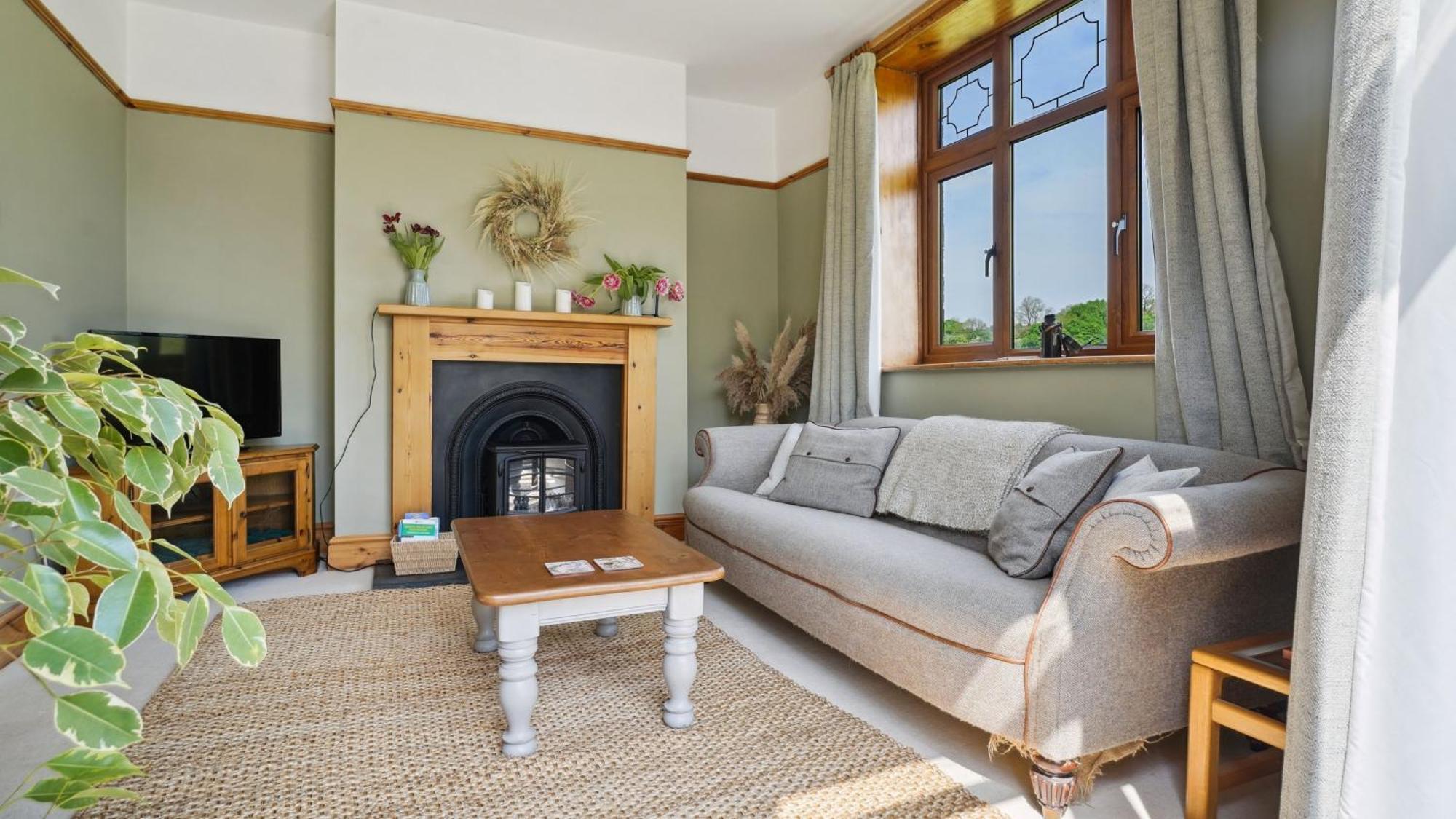 Tranquil Countryside For Two * Wrexham